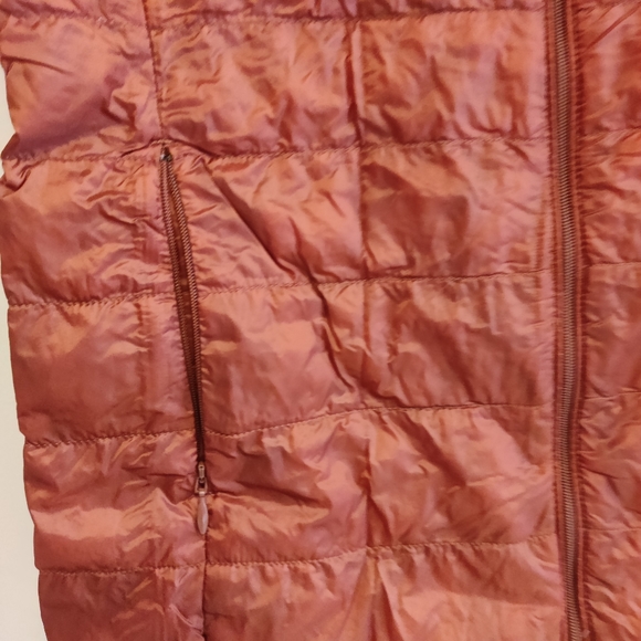 Uniqlo Ultra Light Down Packable Vest- Salmon Pink - Picture 10 of 10